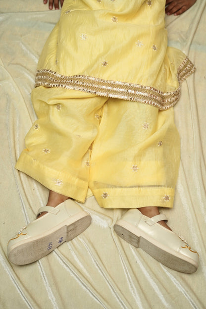 Girl's Yellow Chanderi Kurta Set